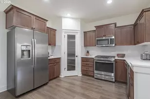11971 SW Horizon Blvd, Beaverton, OR 97007 - Photo 7