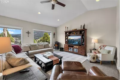 26807 Grand View Rd, Canyon City, OR 97820 - Photo 9