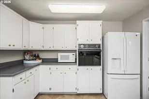 2774 Sarah Ln, Eugene, OR 97408 - Photo 11