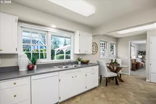 2774 Sarah Ln, Eugene, OR 97408 - Photo 9