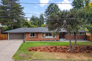 1025 NW Wallula Ave, Gresham, OR 97030 - Photo 1