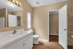 521 NE Mariners Loop, Portland, OR 97211 - Photo 15