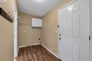521 NE Mariners Loop, Portland, OR 97211 - Photo 17