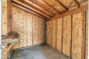 521 NE Mariners Loop, Portland, OR 97211 - Photo 25