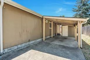521 NE Mariners Loop, Portland, OR 97211 - Photo 23
