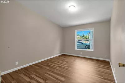 521 NE Mariners Loop, Portland, OR 97211 - Photo 21