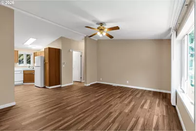 521 NE Mariners Loop, Portland, OR 97211 - Photo 5