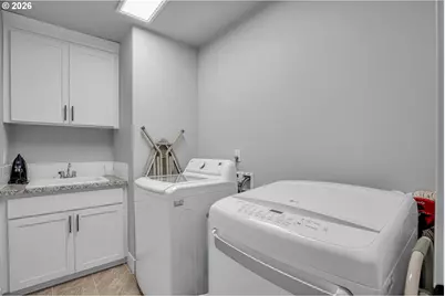 1448 SW 11th St, Dallas, OR 97338 - Photo 33
