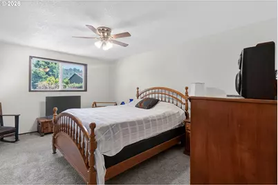 78389 Bigelow Way, Cottage Grove, OR 97424 - Photo 13