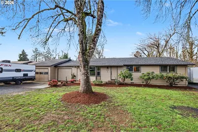 777 N 11th St, Cottage Grove, OR 97424 - Photo 1