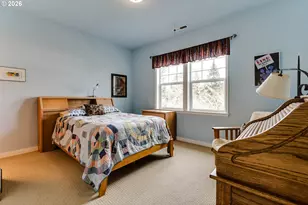 2015 E 43rd Ave, Eugene, OR 97405 - Photo 21