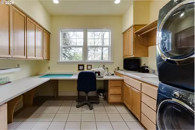 2015 E 43rd Ave, Eugene, OR 97405 - Photo 35