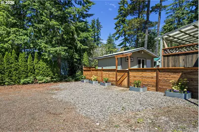 251 Outer Dr, Florence, OR 97439 - Photo 5