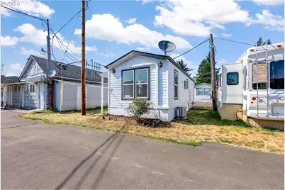 12726 SE Division St #17, Portland, OR 97236 - Photo 3