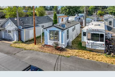 12726 SE Division St #17, Portland, OR 97236 - Photo 13