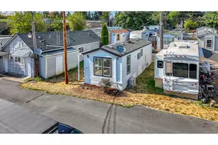 12726 SE Division St, Portland, OR 97236 - Photo 13
