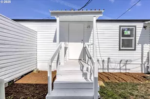 12726 SE Division St, Portland, OR 97236 - Photo 7