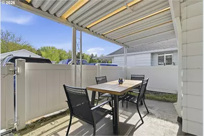 618 NE Fleming Ave, Gresham, OR 97030 - Photo 5