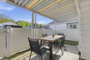 618 NE Fleming Ave, Gresham, OR 97030 - Photo 5
