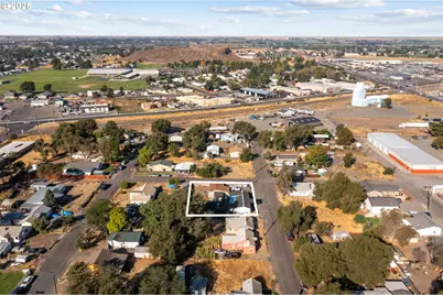 153 W Beech Ave, Hermiston, OR 97838 - Photo 9