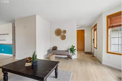11309 NW 8th Ct, Vancouver, WA 98685 - Photo 9