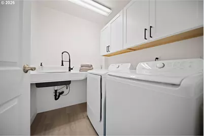 10355 SW Porter St, Portland, OR 97225 - Photo 35