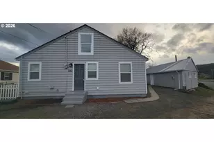 1123 W 2nd St, The Dalles, OR 97058 - Photo 1