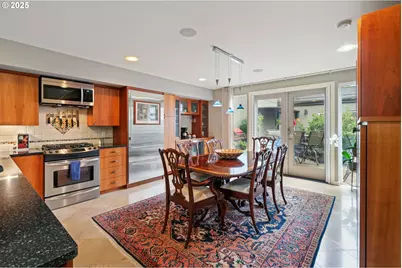 1135 NW Irving St, Portland, OR 97209 - Photo 7