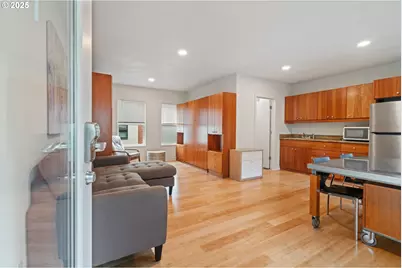 1135 NW Irving St, Portland, OR 97209 - Photo 29