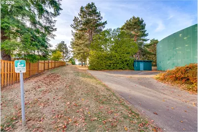 6246 SW 37th Ave, Portland, OR 97221 - Photo 45