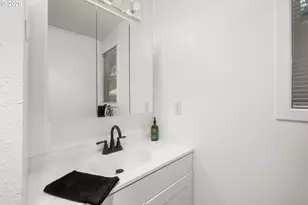 15822 SE Alpenglade Ct, Milwaukie, OR 97267 - Photo 17