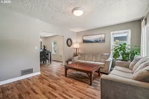 5629 SE Center St, Portland, OR 97206 - Photo 9