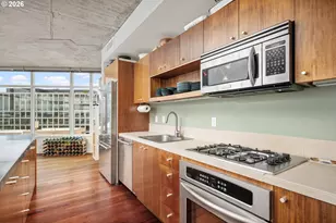 1926 W Burnside St, Portland, OR 97209 - Photo 9