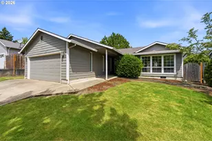 2453 SW Peggy St, McMinnville, OR 97128 - Photo 3