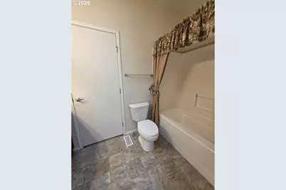 624 Dufur Ave, Maupin, OR 97037 - Photo 19