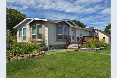 624 Dufur Ave, Maupin, OR 97037 - Photo 3