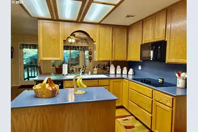 918 Midland Way, Brookings, OR 97415 - Photo 15