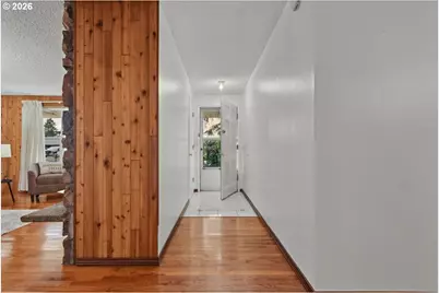 8513 NE Lewis Dr, Vancouver, WA 98662 - Photo 5