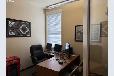 260 W 12th Ave, Eugene, OR 97401 - Photo 17