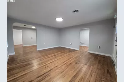 145 SW 4th St, Hermiston, OR 97838 - Photo 9