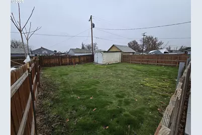 145 SW 4th St, Hermiston, OR 97838 - Photo 7