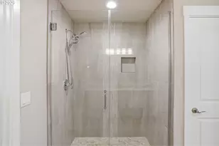 8710 N Juniper St, Camas, WA 98607 - Photo 25