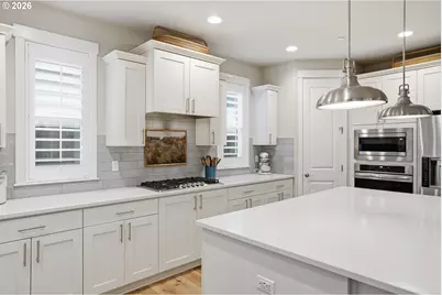 8710 N Juniper St, Camas, WA 98607 - Photo 13