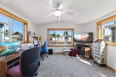 714 St. James Pl, Molalla, OR 97038 - Photo 31