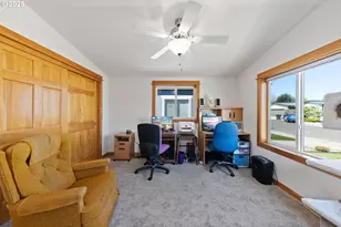 714 St James Pl, Molalla, OR 97038 - Photo 29