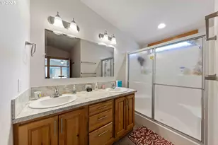 714 St James Pl, Molalla, OR 97038 - Photo 25