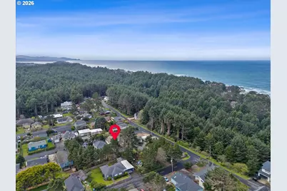 1035 SW 15th St, Lincoln City, OR 97367 - Photo 47