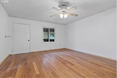 1035 SW 15th St, Lincoln City, OR 97367 - Photo 9