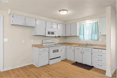 1826 22nd St, Myrtle Point, OR 97458 - Photo 17