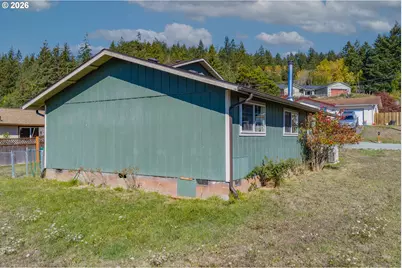 1826 22nd St, Myrtle Point, OR 97458 - Photo 9